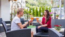 Sluit uw vakantiedag af met een aperol als aperitiefje en schuif aan in het restaurant van Hotel Seppi