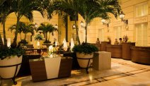 De mooie lobby van Hotel Polonia Palace