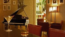 De Bojangles bar van Hotel Polonia Palace