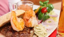 Geniet van een Surf & Turf bij Hotel Zum Schweizer