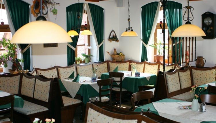 Het gezellige restaurant van Landhotel Gasthof Hohmann
