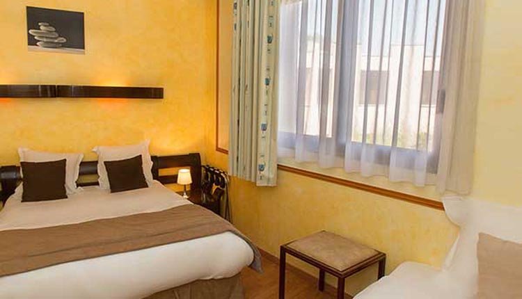 De tweepersoonskamers van Bahia Hotel zijn comfortabel en sfeervol ingericht