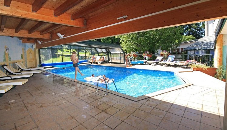 Het zwembad van Hotel la Residence