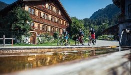 Oostenrijk - Bregenzerwald fietsen Au-Schoppernau © Sebastian Stiphout - Bregenzerwald Tourismus