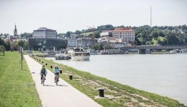 Fietsen Donauradweg Linz ©Oberösterreich Tourismus GmbH Moritz Ablinger